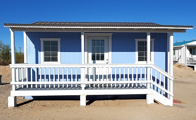 1151 W Hayworth Rd in Ajo, AZ - Foto de edificio - Building Photo
