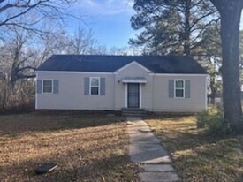 131 Grandview Cir in Jackson, MS - Building Photo
