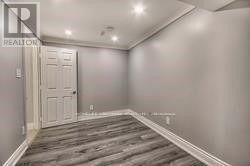 3079 Lindenlea Dr in Mississauga, ON - Building Photo - Building Photo