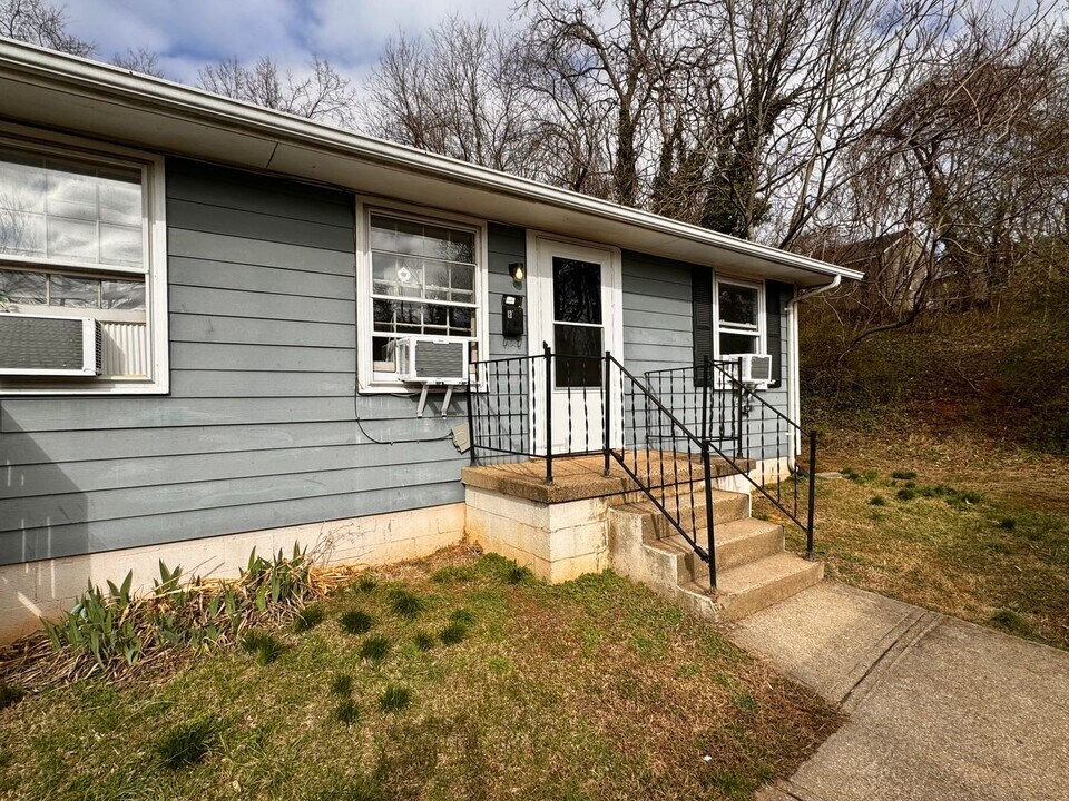 1500 6th St SE in Charlottesville, VA - Building Photo