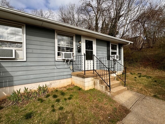 property at 1500 6th St SE