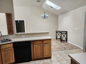 2262 La Paloma Dr in Las Cruces, NM - Building Photo - Building Photo