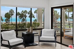 110 Ocean Park Blvd in Santa Monica, CA - Building Photo