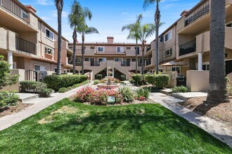 606 Lake St in Huntington Beach, CA - Building Photo - Building Photo