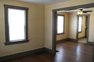 1236 E Moore St in Decatur, IL - Building Photo - Building Photo