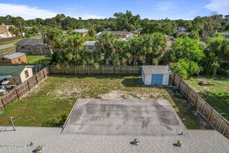 219 Narvaez Dr in Titusville, FL - Building Photo - Building Photo