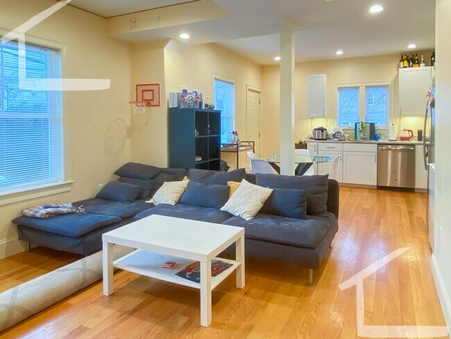 property at 1 Griggs Pl