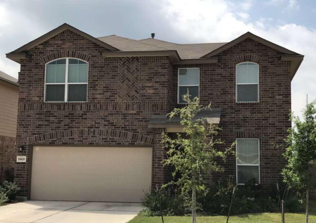 10410 Boland Bend in San Antonio, TX - Building Photo