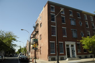 1700 Pine St in Philadelphia, PA - Building Photo - Building Photo