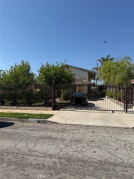 125 N Greenwood Ave, Unit A in Montebello, CA - Building Photo - Building Photo