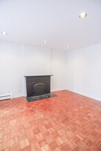 165 W Menomonee St, Unit #CG in Chicago, IL - Building Photo - Building Photo