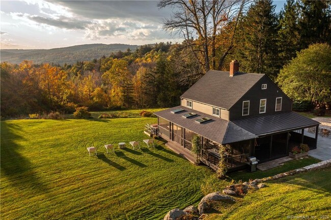 63 Cemetery Hill Rd in Cornwall, CT - Foto de edificio - Building Photo