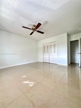 2700 Riverside Dr in Coral Springs, FL - Building Photo - Building Photo