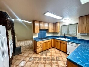 13460 S Hills Dr in Reno, NV - Building Photo - Building Photo