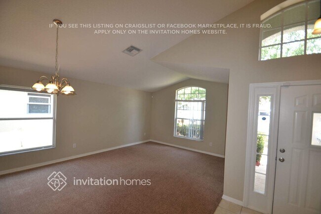 7029 Colony Pointe Dr in Riverview, FL - Building Photo - Building Photo