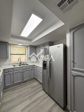 6735 Stone Lake Dr in San Antonio, TX - Building Photo - Building Photo