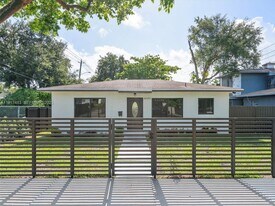 4020 NW 1st Ave in Miami, FL - Building Photo