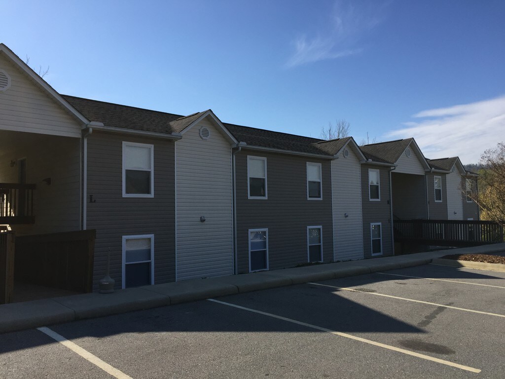 Weaverville Commons Apartments Weaverville, NC Apartments For Rent
