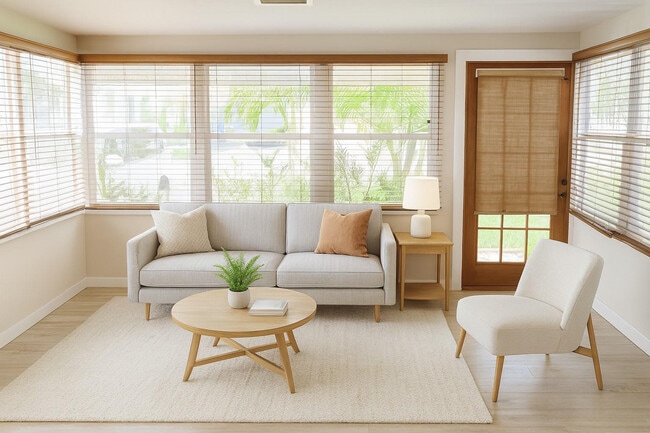 property at 904 SE 13th St