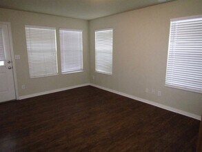 7801 Ash Point Cir in Eagle Mountain, UT - Building Photo - Building Photo