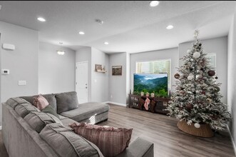 6115 White Wolf Pt in Colorado Springs, CO - Building Photo - Building Photo