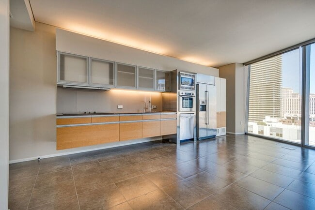 3722 S Las Vegas Blvd in Las Vegas, NV - Building Photo - Building Photo