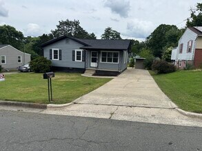 214 Border St in Burlington, NC - Building Photo - Building Photo