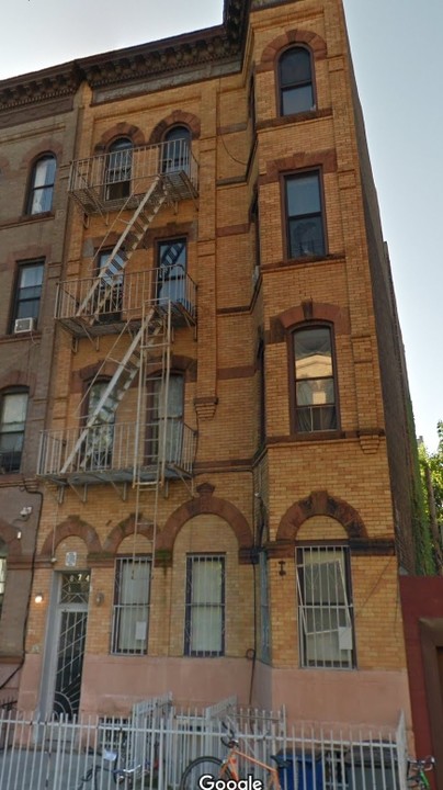 874 Greene Ave in Brooklyn, NY - Building Photo