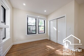 4638 N Hamilton Ave, Unit 1F in Chicago, IL - Foto de edificio - Building Photo