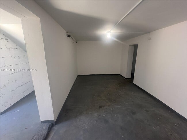 225 NE 56th St in Miami, FL - Building Photo - Building Photo