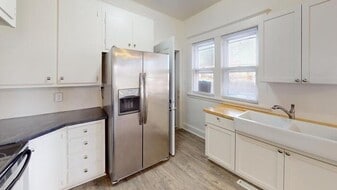 1200 1st St NW in Mandan, ND - Building Photo