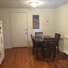 119 Freeman St, Unit B in Brookline, MA - Building Photo - Building Photo