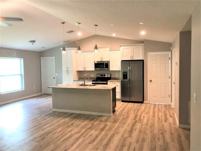property at 12043 Centralia Rd