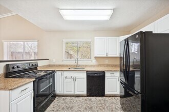 17138 Barcelona Dr in Friendswood, TX - Building Photo - Building Photo