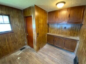 208 Stroup St in Danville, IL - Building Photo - Building Photo