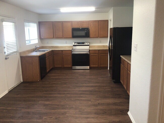 715 Rodeo Ranch in San Antonio, TX - Building Photo - Building Photo