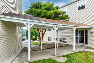 Arlington South Apartments in Toledo, OH - Foto de edificio - Building Photo