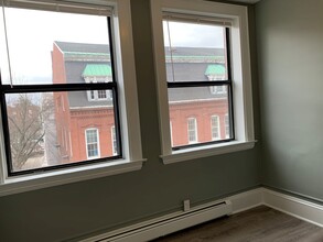 148 Main St in Biddeford, ME - Building Photo - Building Photo