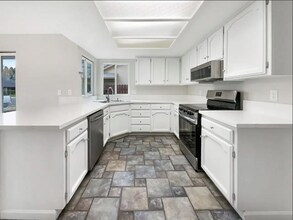 1172 Willow Creek Dr in Yuba City, CA - Building Photo - Building Photo