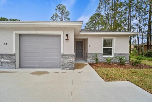 43 Ponce Deleon Dr in Palm Coast, FL - Building Photo - Building Photo