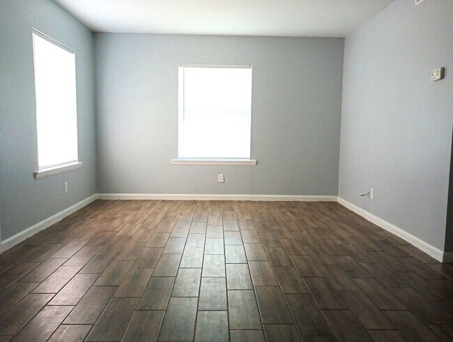 3422 Glen Park Cir NW in Huntsville, AL - Foto de edificio - Building Photo