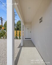 962 Lucile Ave in Los Angeles, CA - Building Photo - Building Photo