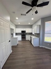 104 N Bluebonnet Cir in Justin, TX - Building Photo - Building Photo