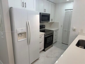 431 SE 14th St in Dania Beach, FL - Building Photo - Building Photo