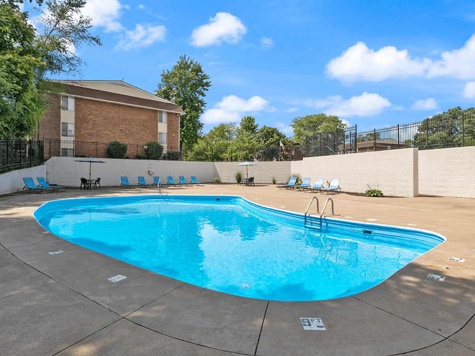 Hunters Ridge Toledo in Toledo, OH - Building Photo