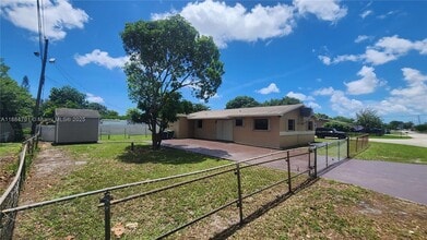3295 NW 214th St in Miami Gardens, FL - Building Photo - Building Photo