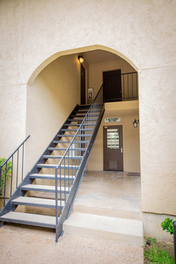 Pecan Grove Apartments in Denton, TX