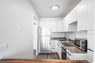 5757 N Sheridan Rd in Chicago, IL - Building Photo - Building Photo