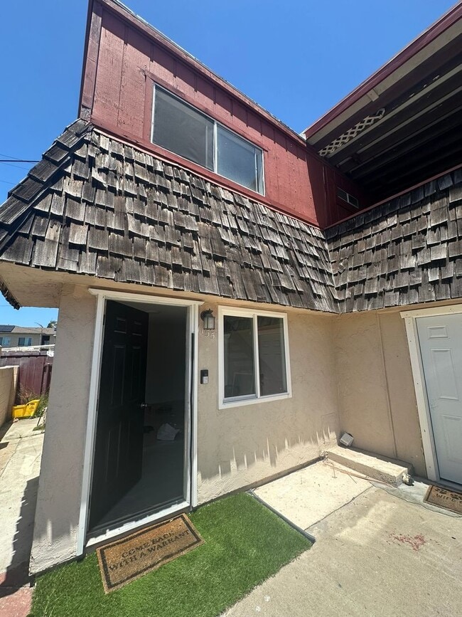 property at 1153-1155 Emory St