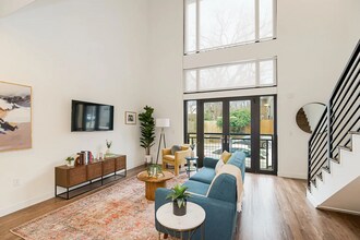 901 W 17 St in Kansas City, MO - Building Photo - Building Photo